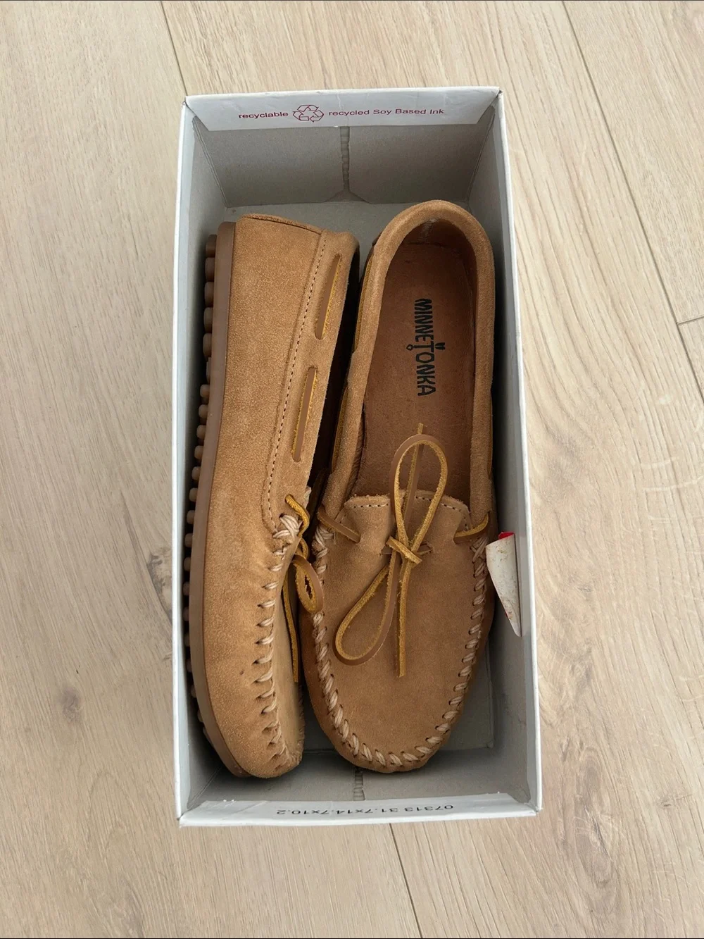 Minnetonka Men's Suede Moccasin Loafer - Tan size 9 NWT